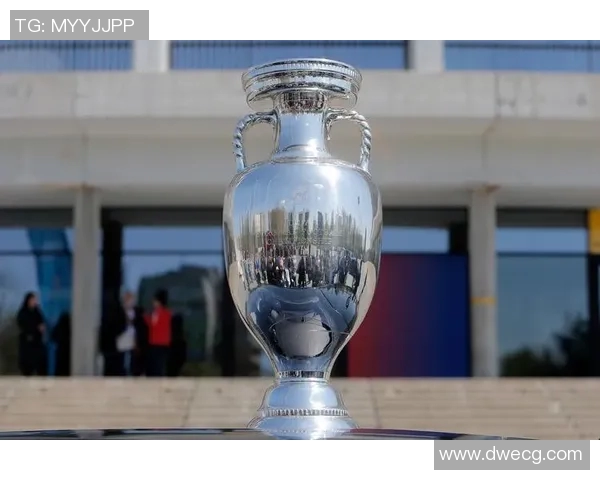 足坛巨星谁最辉煌盘点拥有最多足球奖杯的传奇球员排名 足坛巨星谁最辉煌盘点拥有最多足球奖杯的传奇球员排名